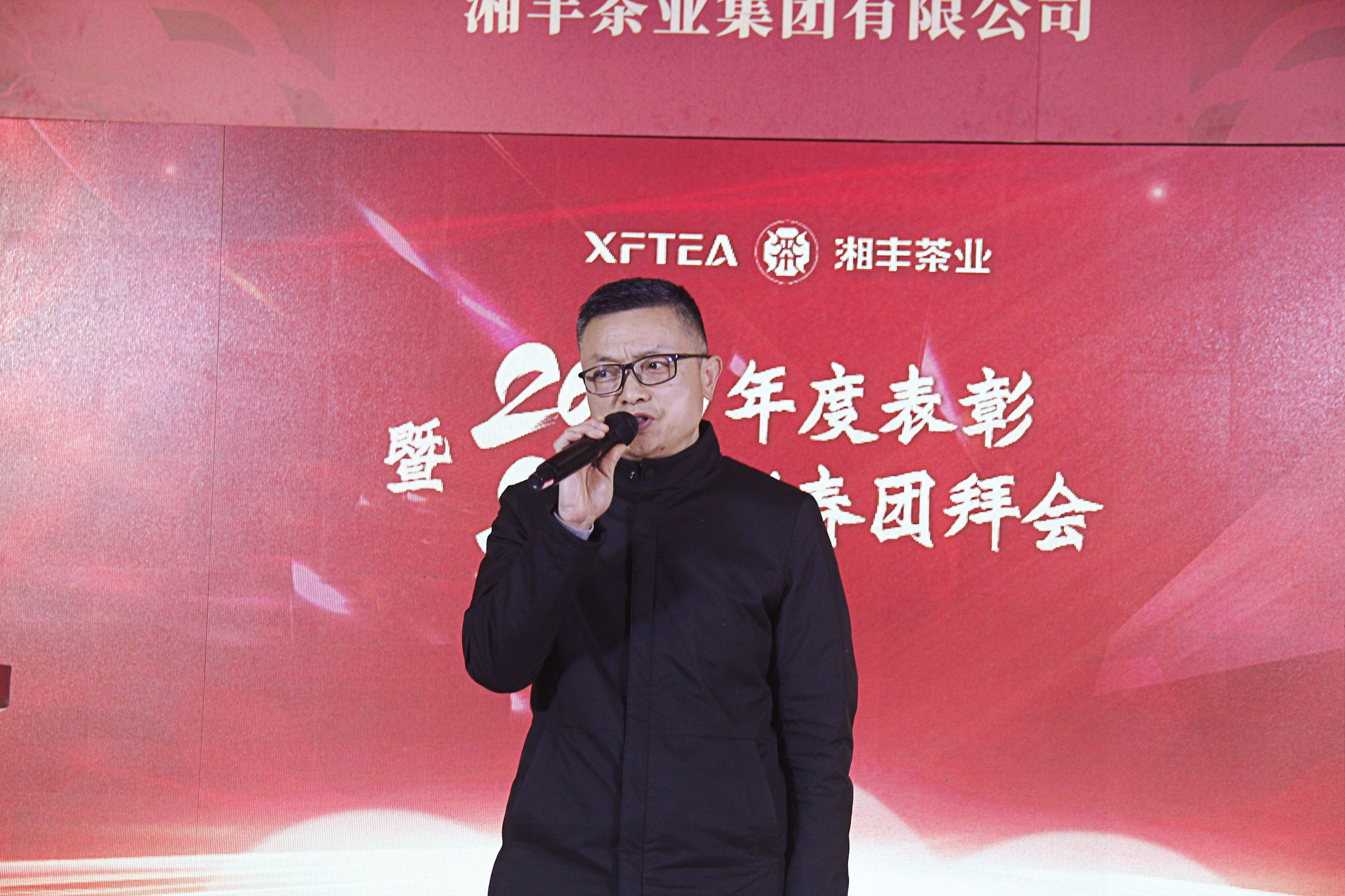 董事、常務(wù)副總 張超.jpg