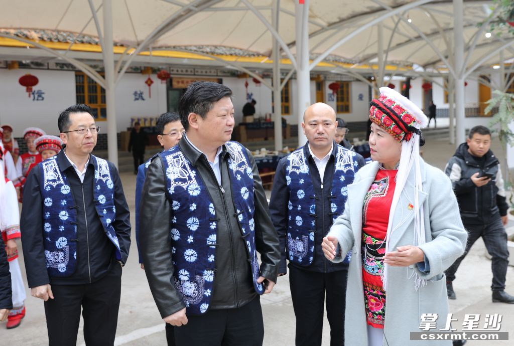 付旭明赴桑植縣開展對口幫扶鄉(xiāng)村振興工作調研