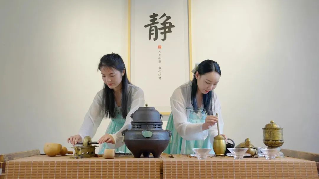 “黨建聚合力書記領(lǐng)航行動(dòng)”觀摩團(tuán)考察金井鎮(zhèn)美麗宜居村莊片區(qū)     